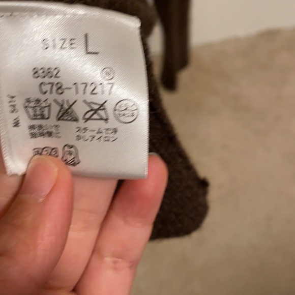 Pearl and rhinestones embellished brown sweater (bought in Japan) - Picture 4 of 7